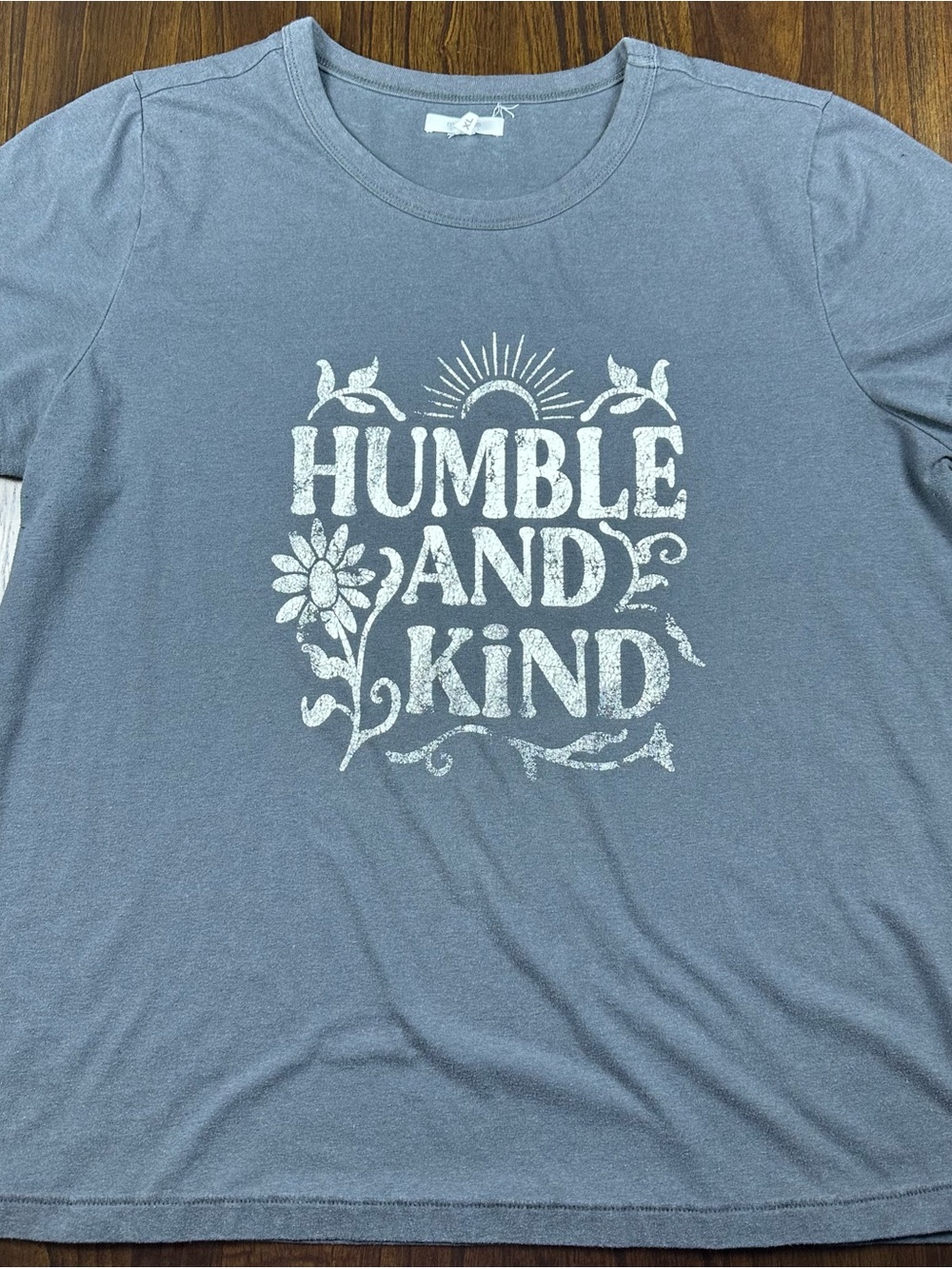 Maurices T-Shirt Womens XL Humble And Kind Graphic Short Sleeve Gray Crewneck